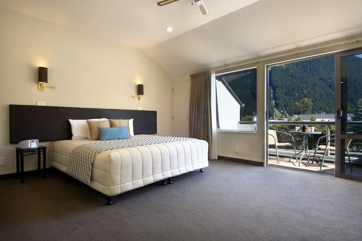 Room 5 of 39