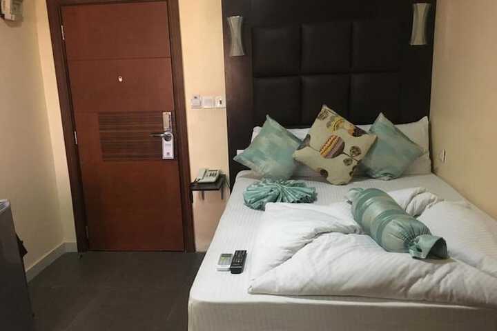 Room 7 of 22