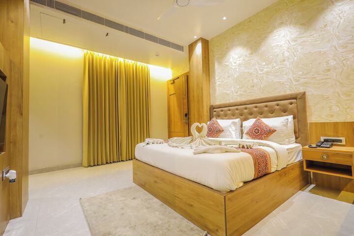 Room 18 of 40