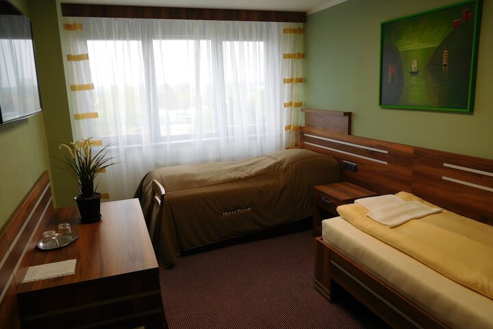 Room 12 of 44