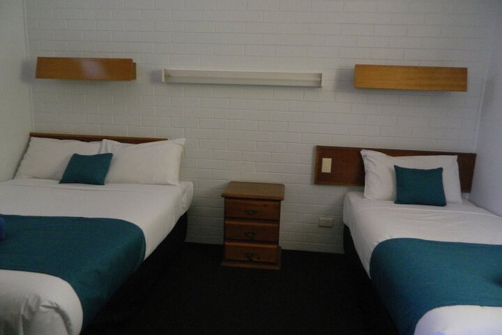 Room 33 of 53