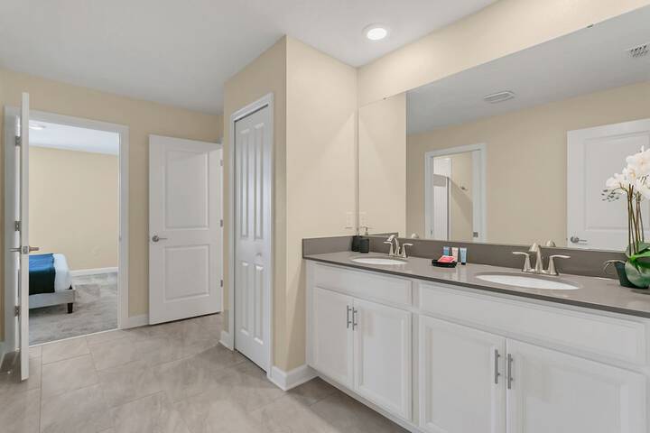 Hotel Interior 19 of 87