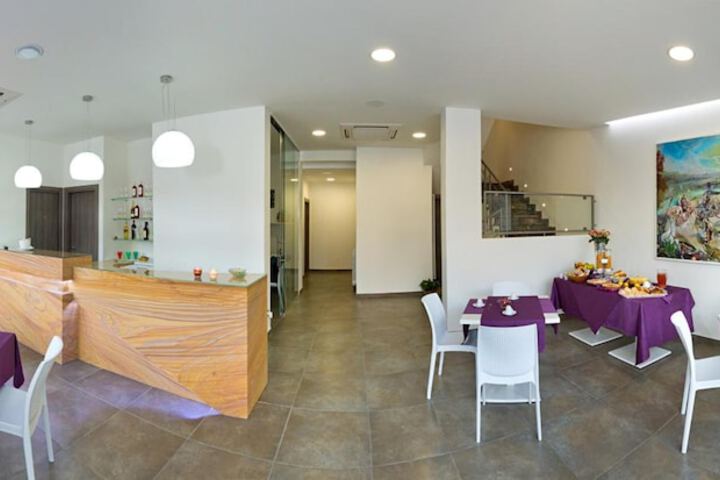 Dining Photos
