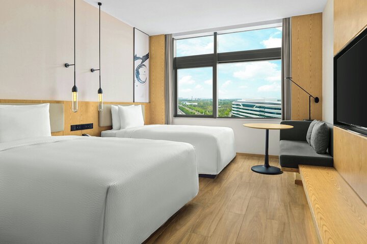 Room 16 of 31