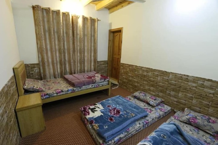 Room 5 of 22