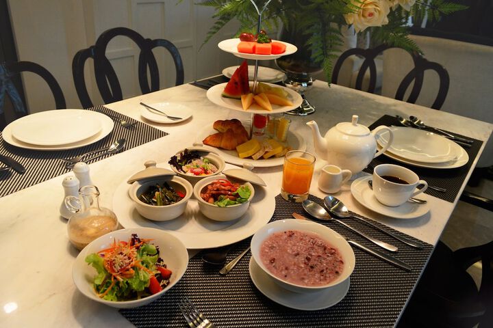 Breakfast/Coffee Service 51 of 63