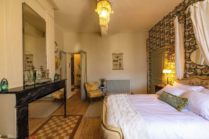 Room 26 of 139