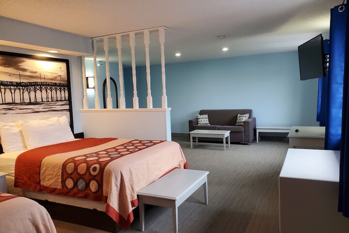 Double Accessible Queen Size Bed (5 of 17)