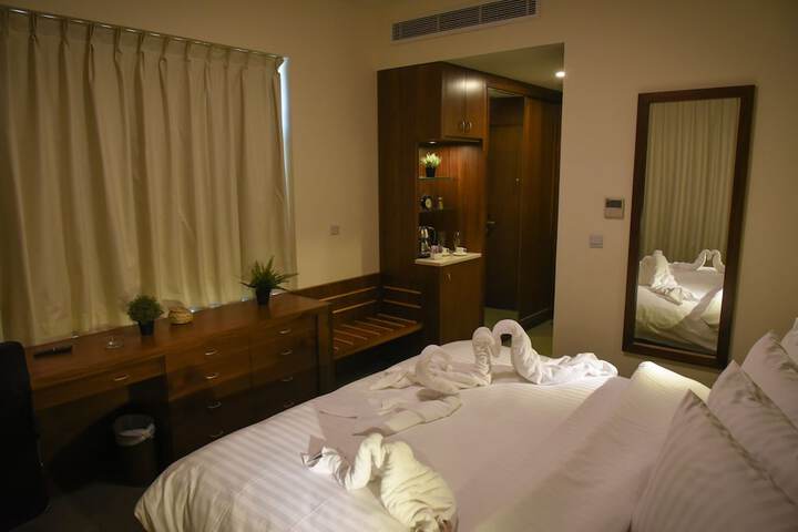 Room 12 of 64