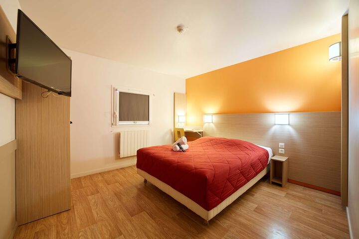 Room 8 of 26