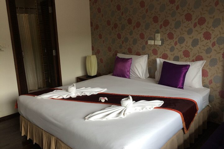Room 25 of 140