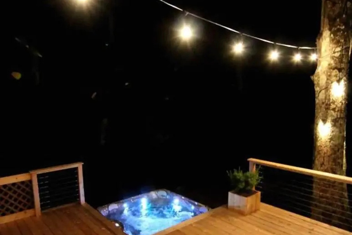 Pool 10 of 19