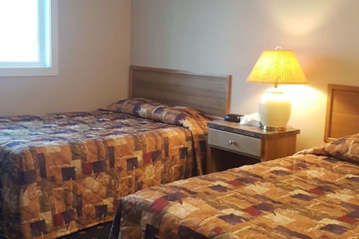 Room 4 of 37