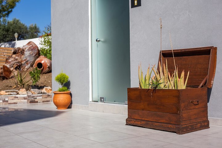 Terrace/Patio 7 of 28