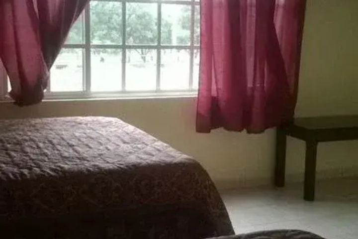 Room 3 of 8
