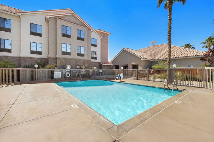 Pool 86 of 115