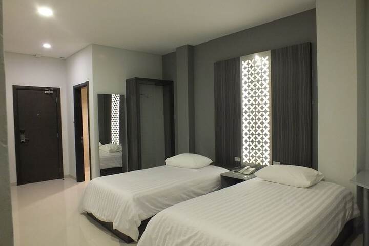 Room 5 of 35