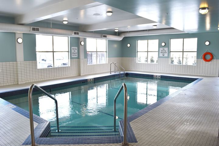 Hotel Pool