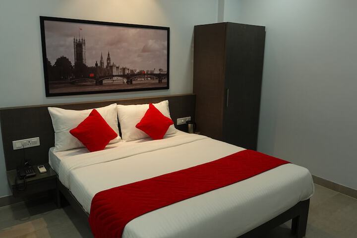 Room 6 of 46
