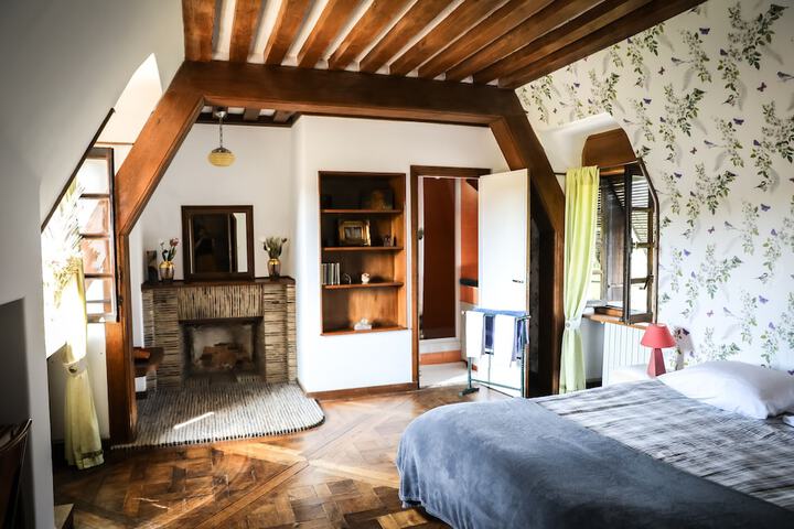 Room 8 of 39