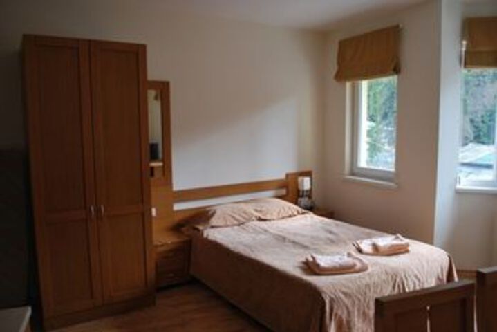 Room 11 of 23