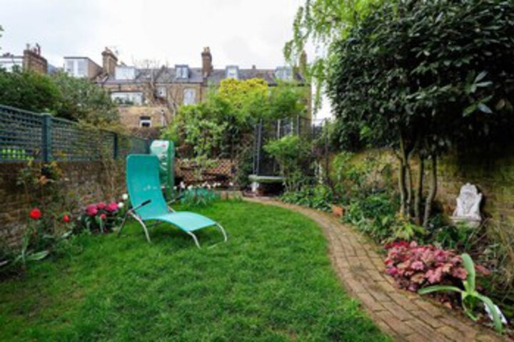 Veeve Hampstead Heath Family Home