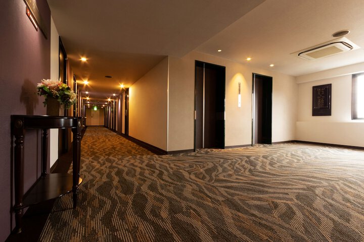 Hotel 2 of 33