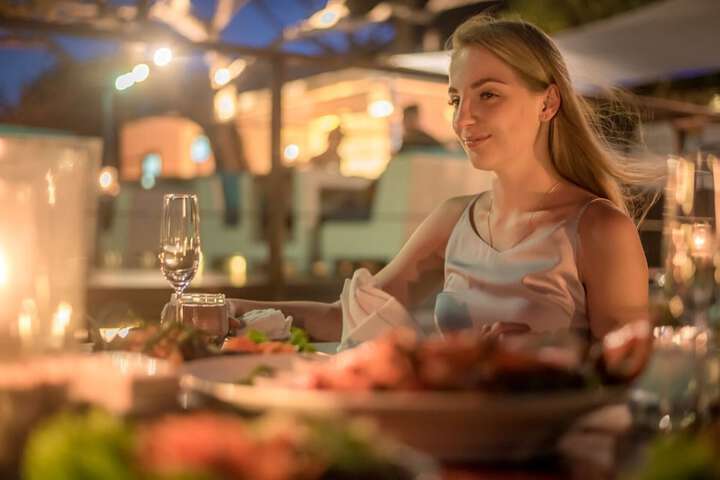 Dining 59 of 76