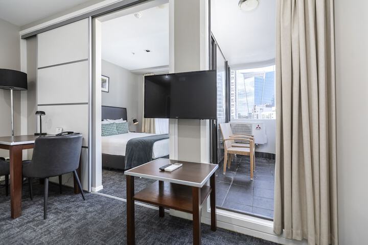 Room 10 of 23