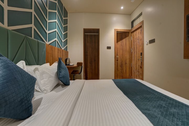 Room 6 of 21