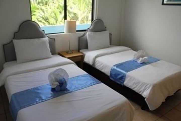 Room 12 of 26