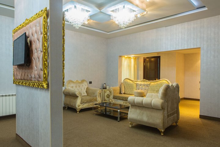 Room 14 of 30
