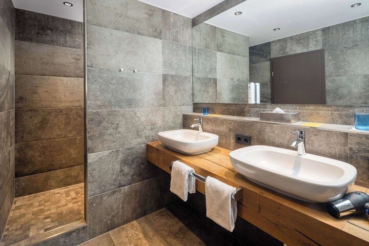Bathroom Interior Photo