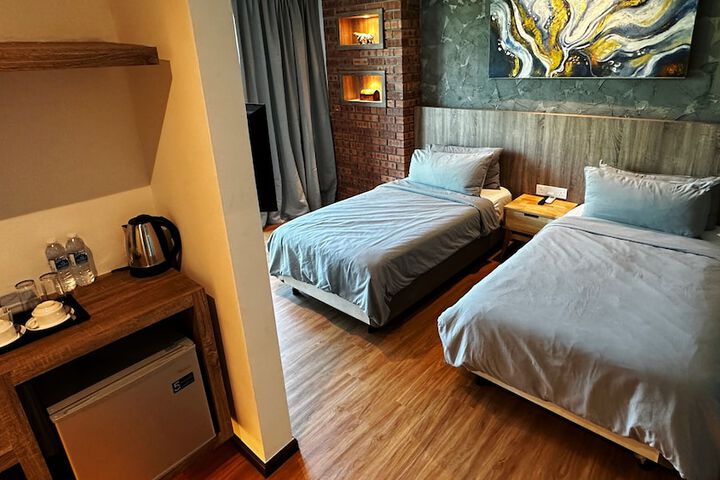 Room 74 of 120