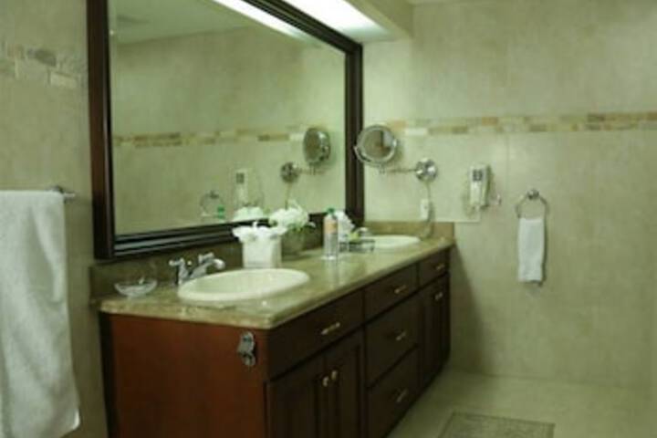 Room 10 of 88