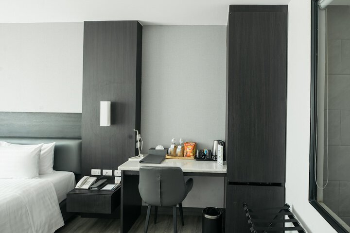 Room 18 of 74