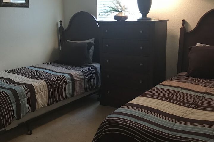 Room 12 of 92