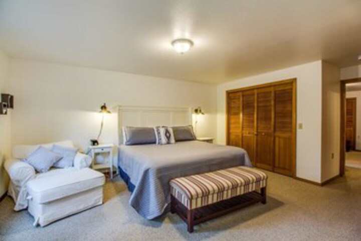 Room 43 of 53