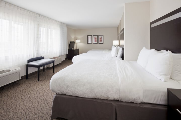 Room 8 of 40