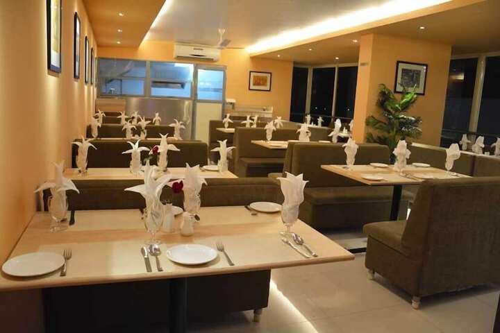 Dining 58 of 73