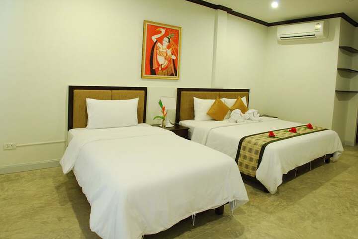 Room 7 of 43