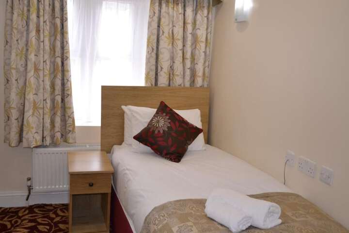 Room 18 of 40