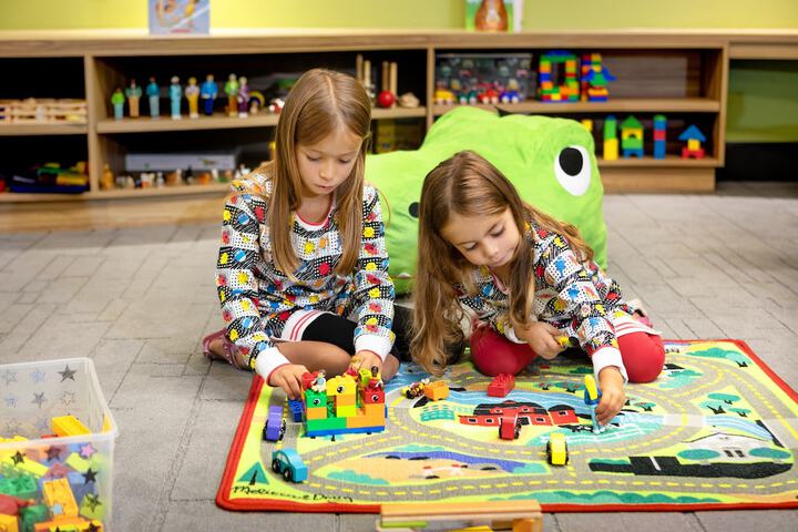 Childrens Activities 123 of 179