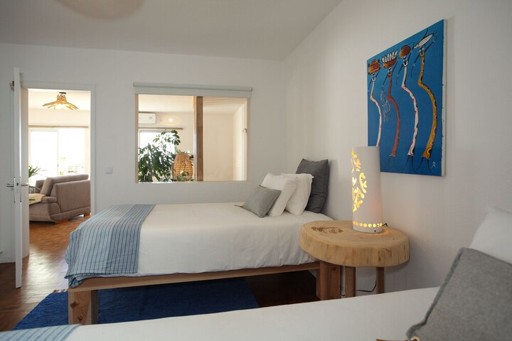 Room 3 of 27