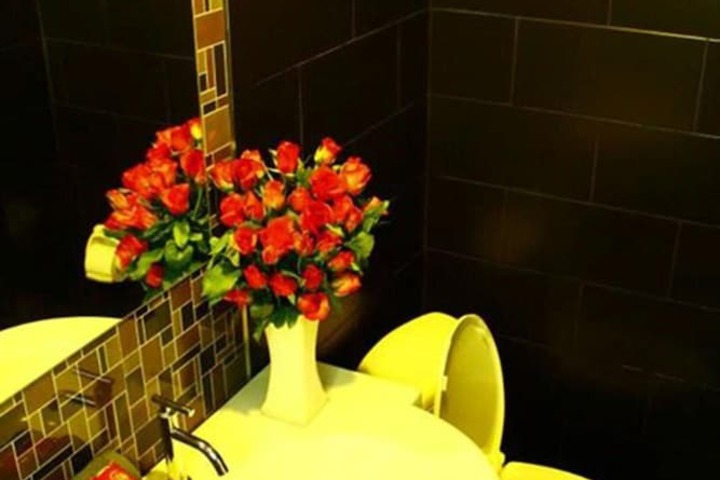 Room 23 of 40