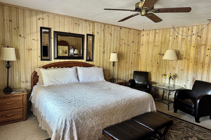 Room 12 of 64