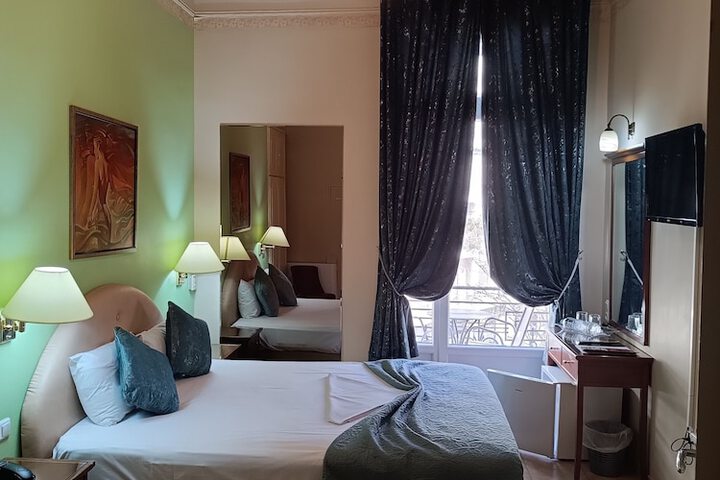 Room 72 of 141
