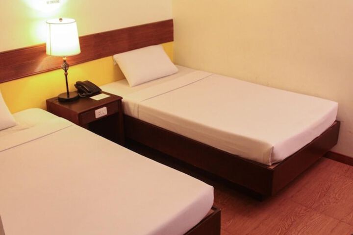 Room 19 of 50