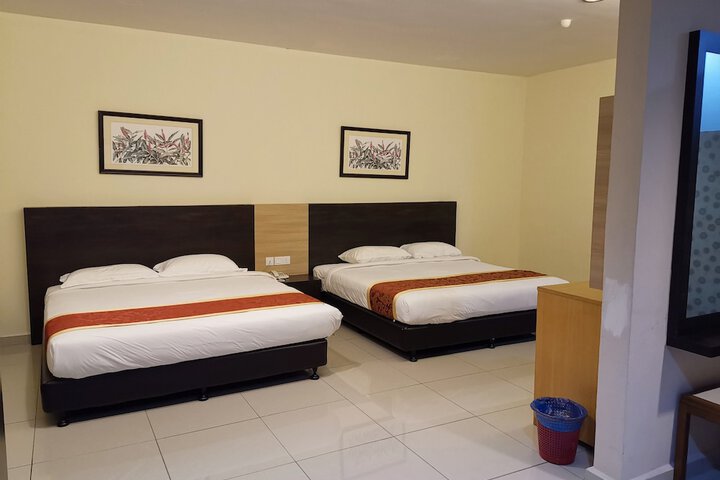 Room 30 of 62