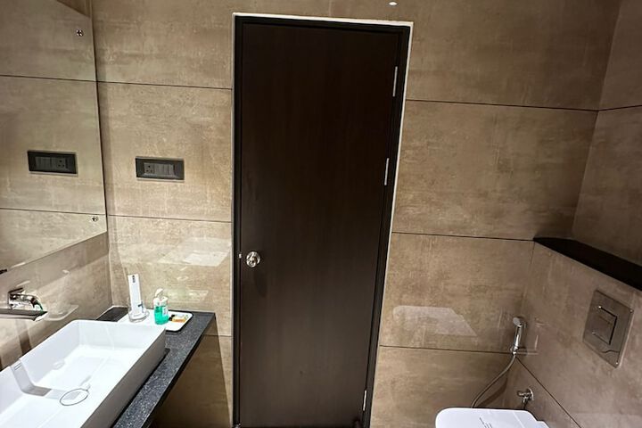 Room 16 of 17